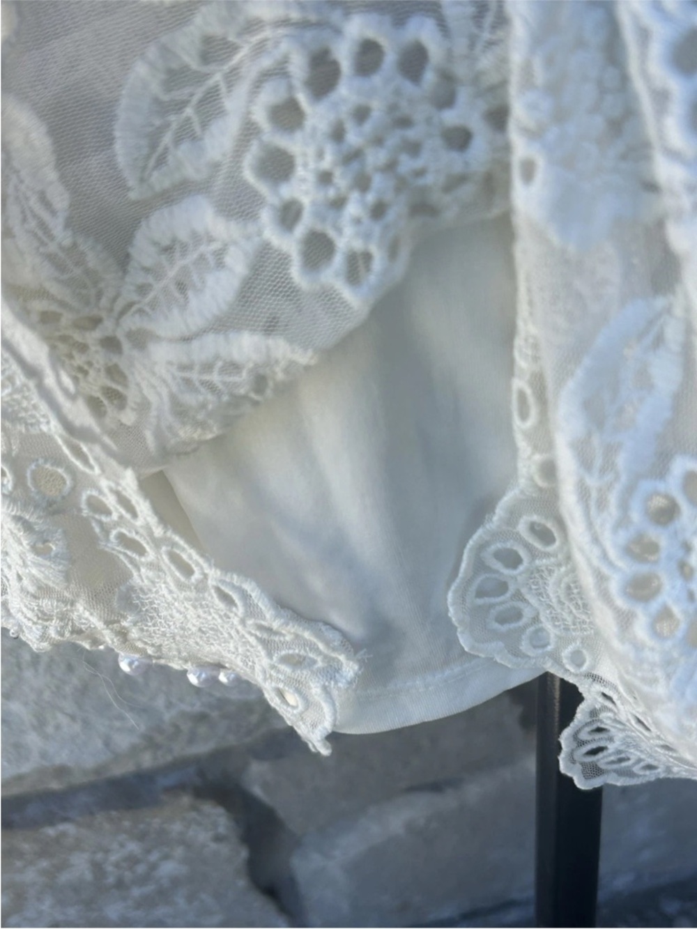 Roaman's Embellished Mesh Overlay Tunic Top 22W Ivory Crochet Lace Pearl NEW - Picture 3 of 12